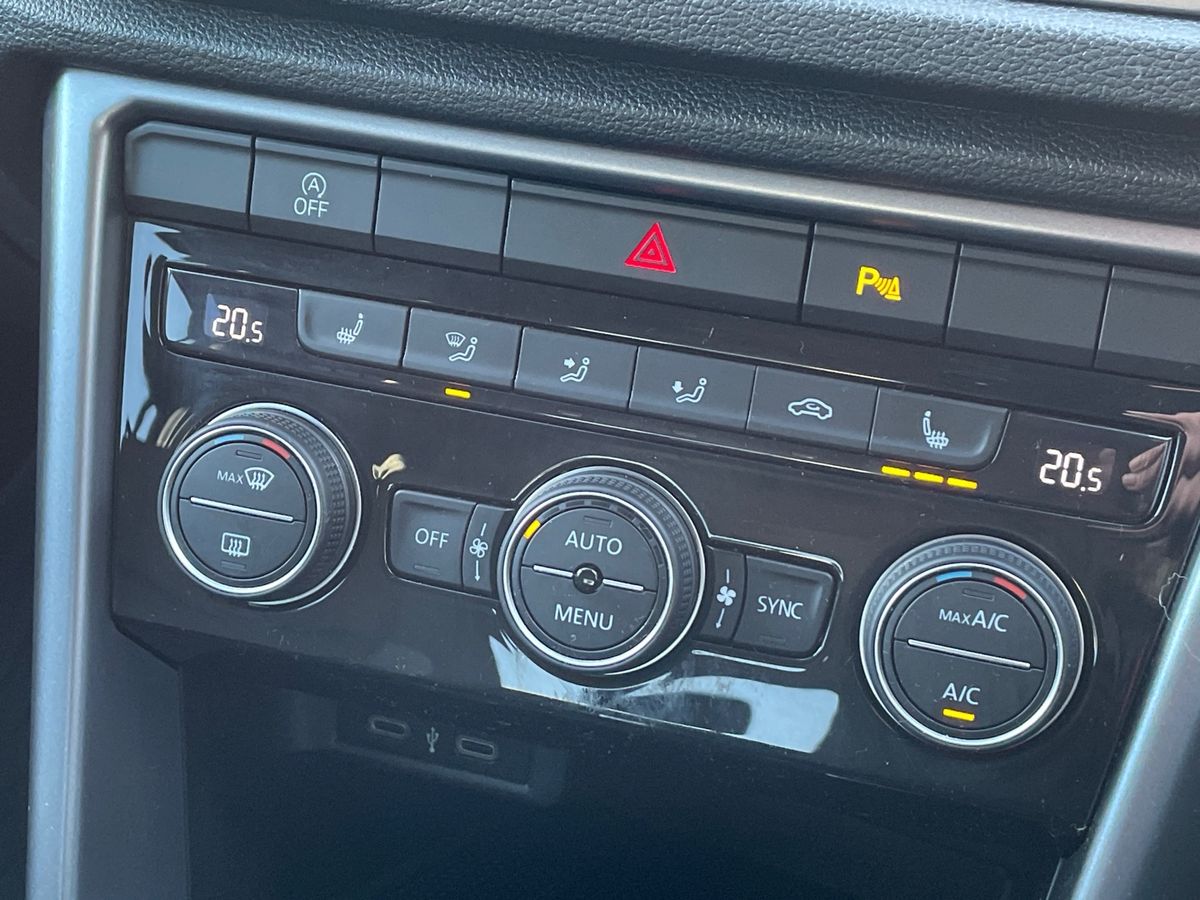 Used Volkswagen T-Roc 2021 for sale - 76401539: Photo 27