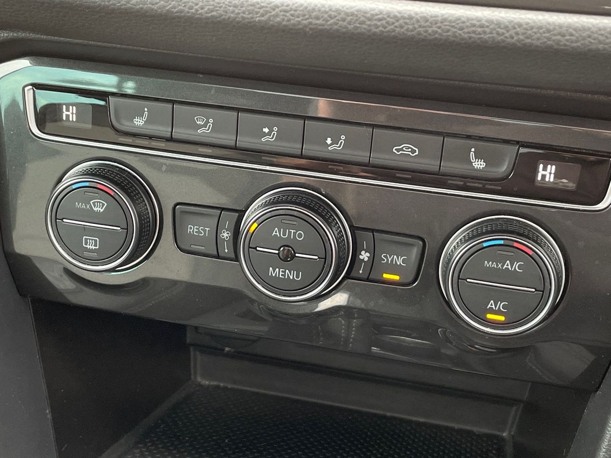 Used Volkswagen Tiguan 2019 for sale - 76030083: Photo 29