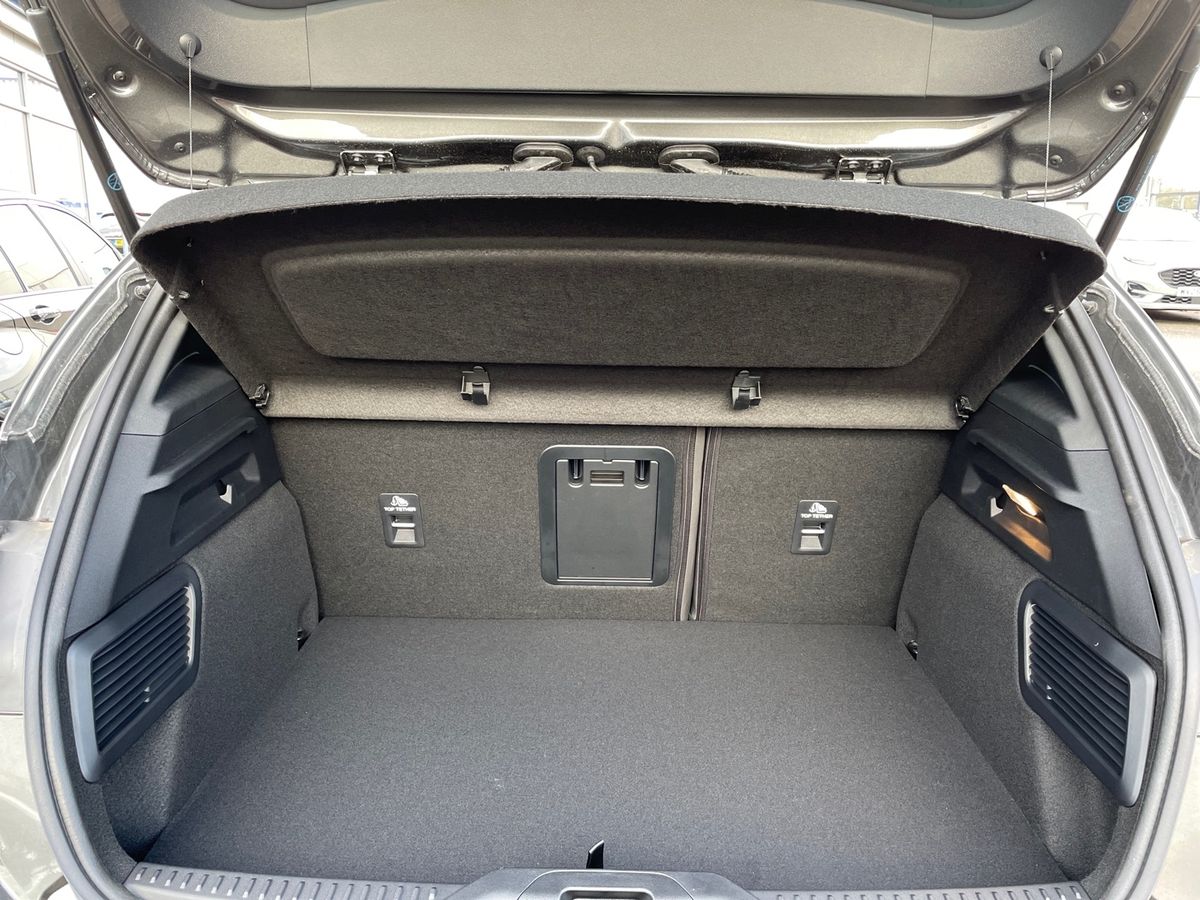 Used Ford Focus 2025 for sale - 76875935: Photo 12