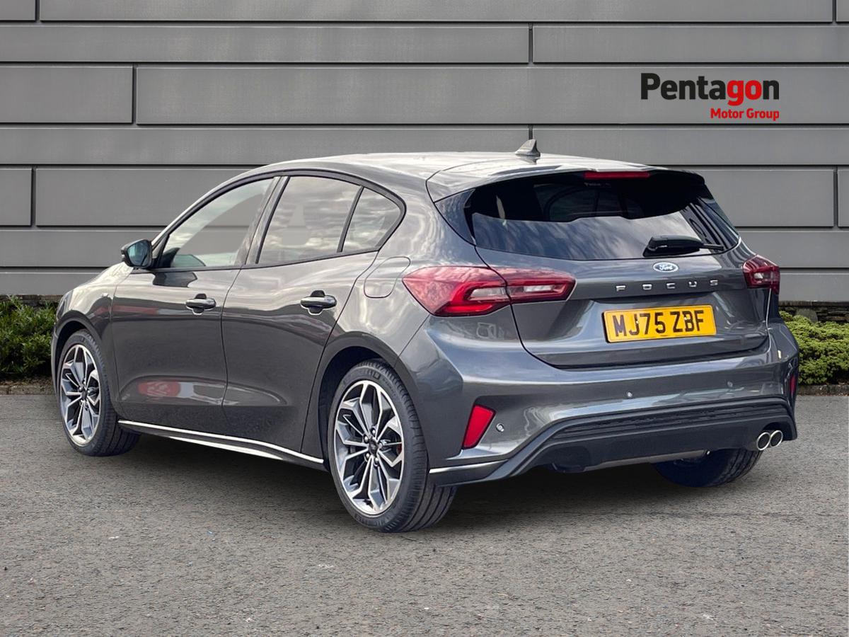 Used Ford Focus 2025 for sale - 76875935: Photo 2