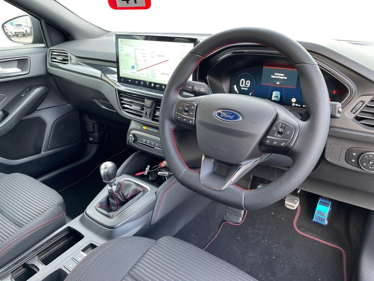 Used Ford Focus 2025 for sale - 76875935: Photo 6