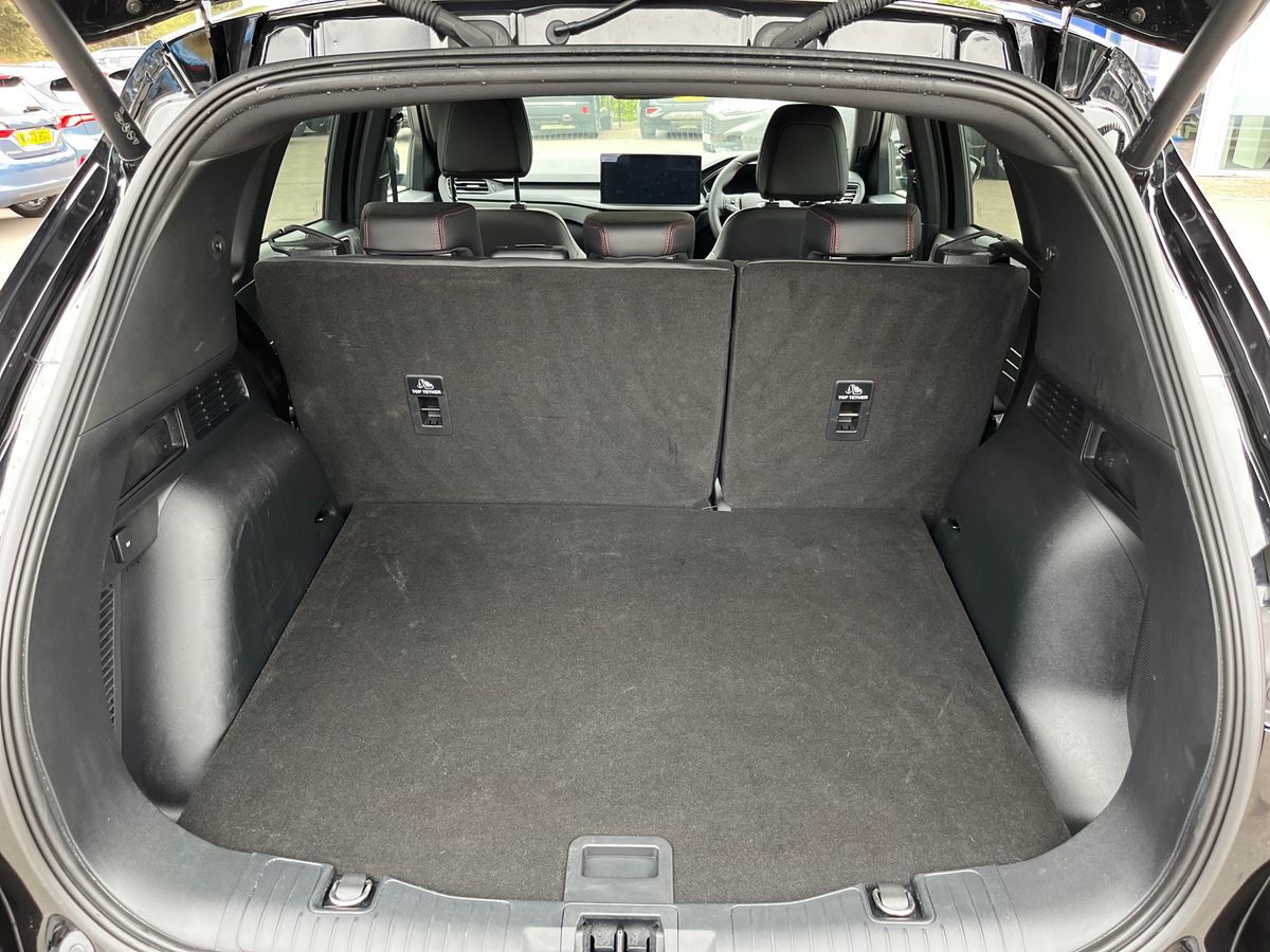 Used Ford Kuga 2025 for sale - 76076969: Photo 11