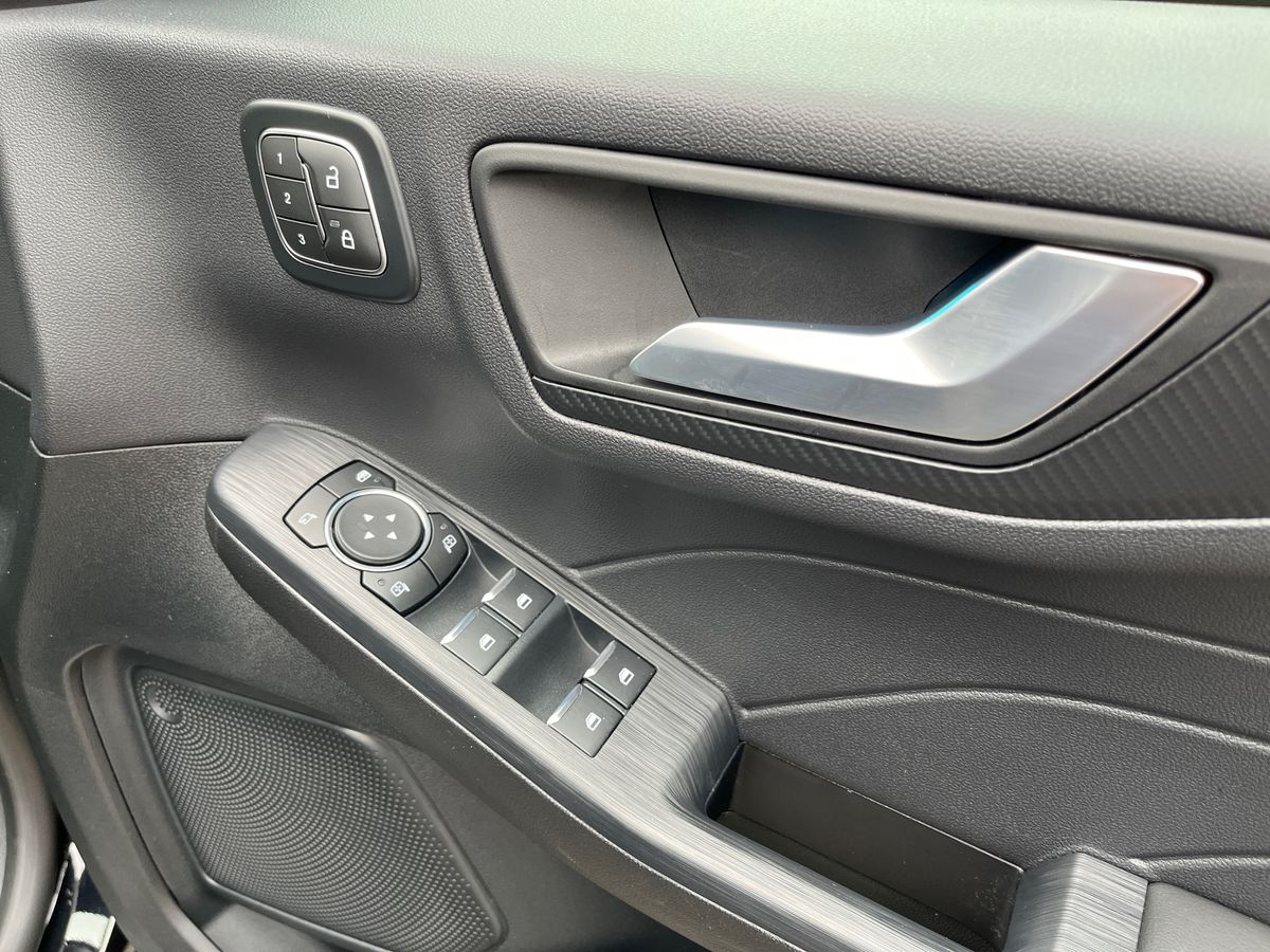 Used Ford Kuga 2025 for sale - 76076969: Photo 25