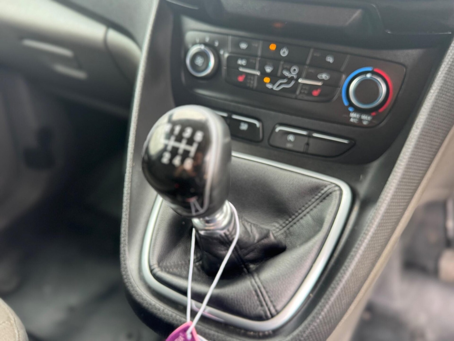 Used Ford Transit Connect 2018 for sale - 78080073: Photo 28