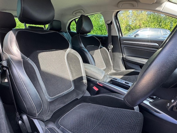 Used Renault Megane 2017 for sale - 76102694: Photo 24