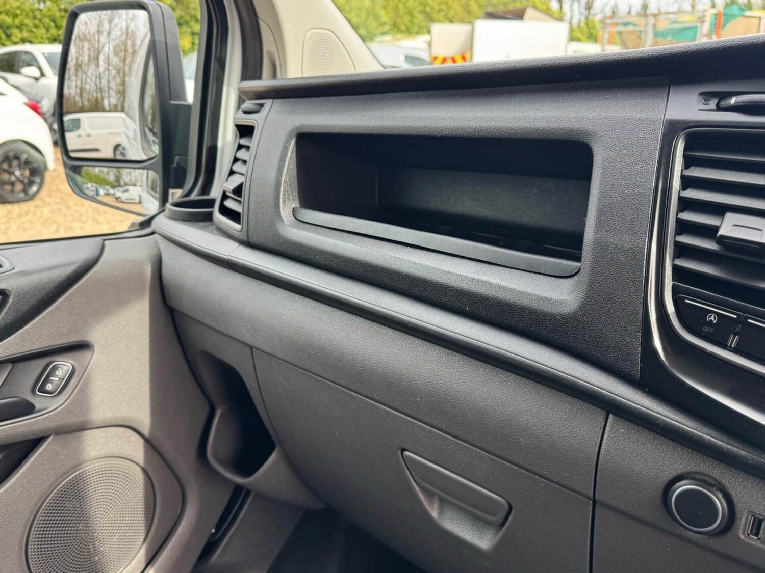 Used Ford Transit Custom 2020 for sale - 77873525: Photo 33