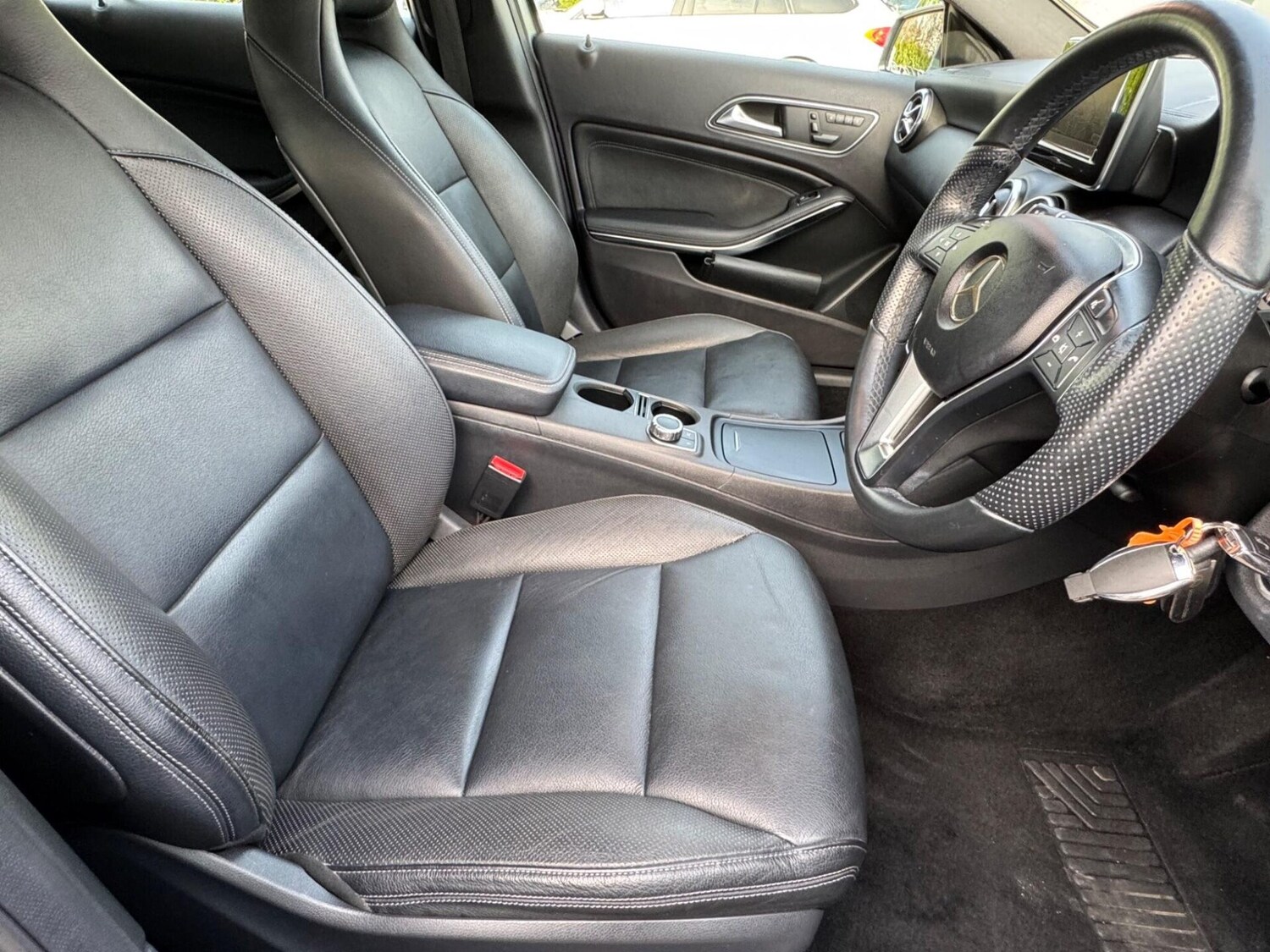 Used Mercedes-Benz A-Class 2013 for sale - 77764171: Photo 25