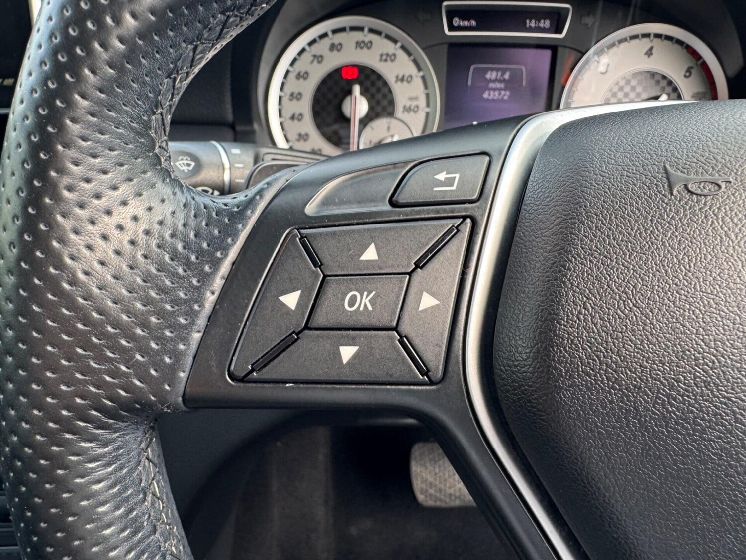 Used Mercedes-Benz A-Class 2013 for sale - 77764171: Photo 35