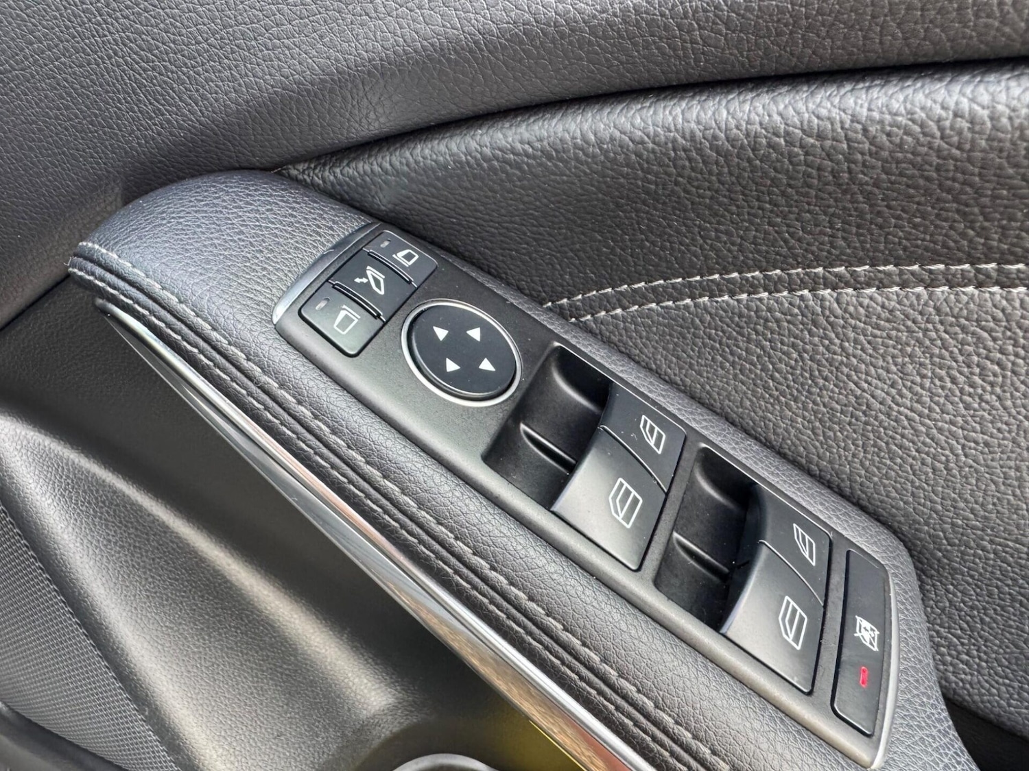 Used Mercedes-Benz A-Class 2013 for sale - 77764171: Photo 38