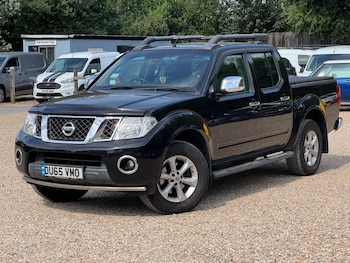 Used Nissan Navara 2015 for sale - 79137270: Photo