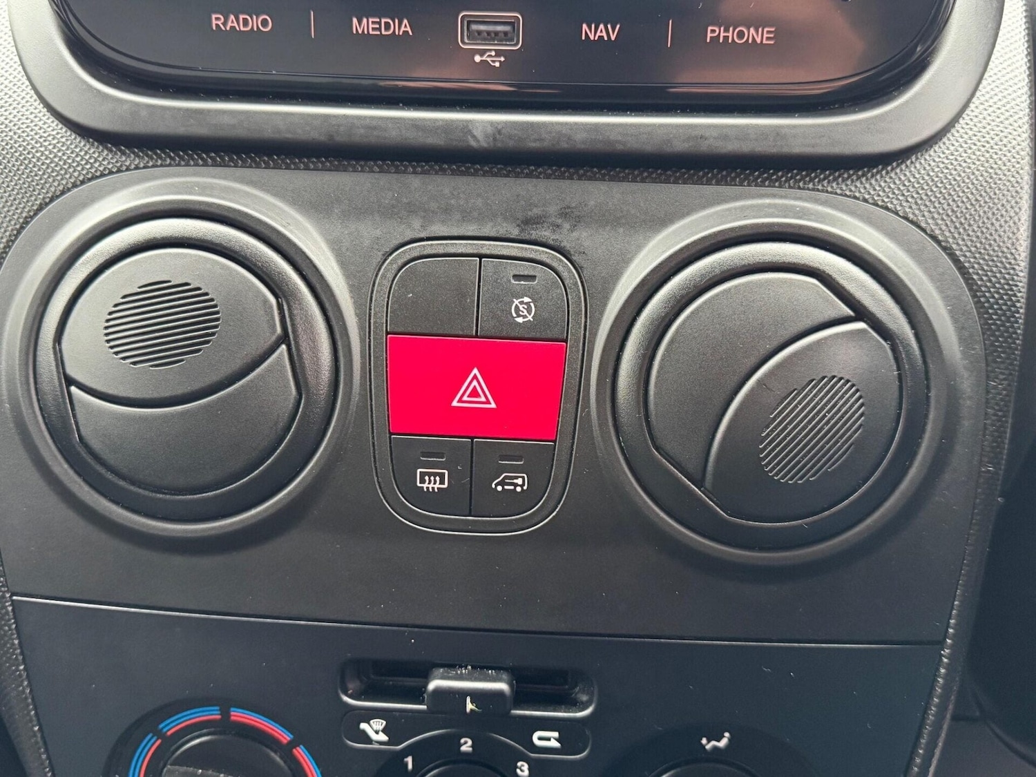 Used Fiat Fiorino 2020 for sale - 77148005: Photo 36