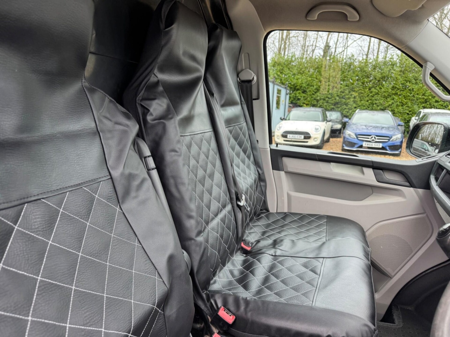 Used Volkswagen Transporter 2016 for sale - 77475685: Photo 41