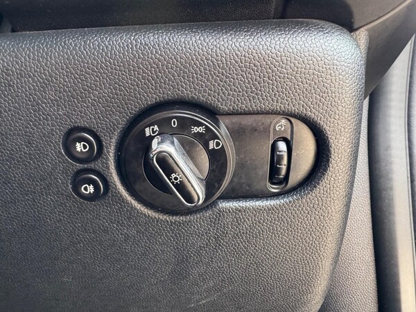 Used MINI Hatch 2016 for sale - 75394125: Photo 39