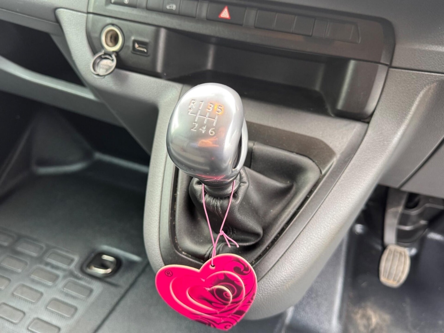 Used Peugeot Expert 2019 for sale - 78090854: Photo 28