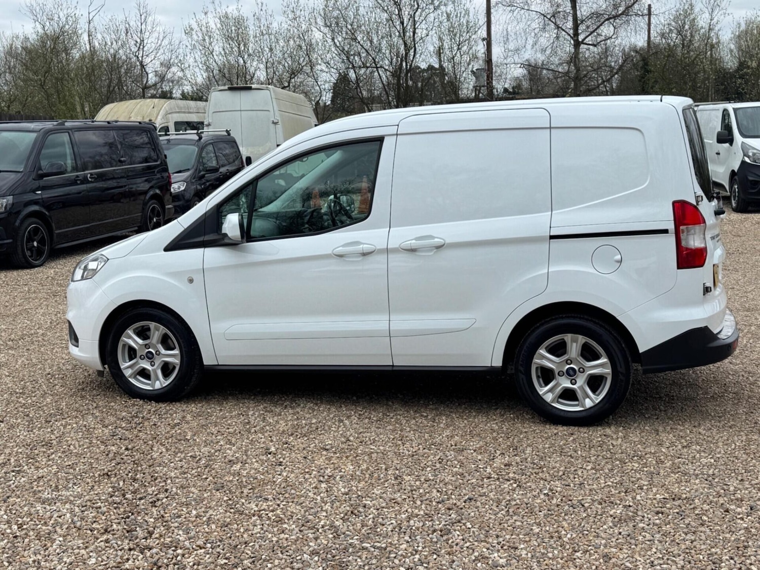 Used Ford Transit Courier 2020 for sale - 78090847: Photo 14