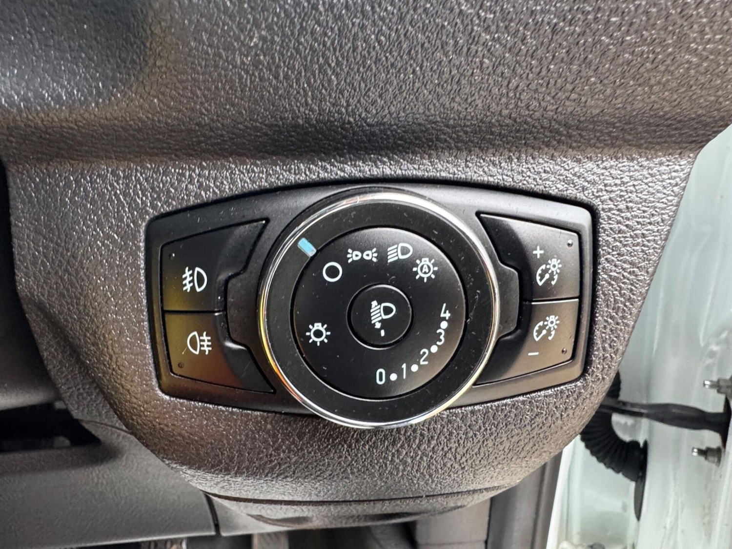 Used Ford Transit Courier 2020 for sale - 78090847: Photo 43