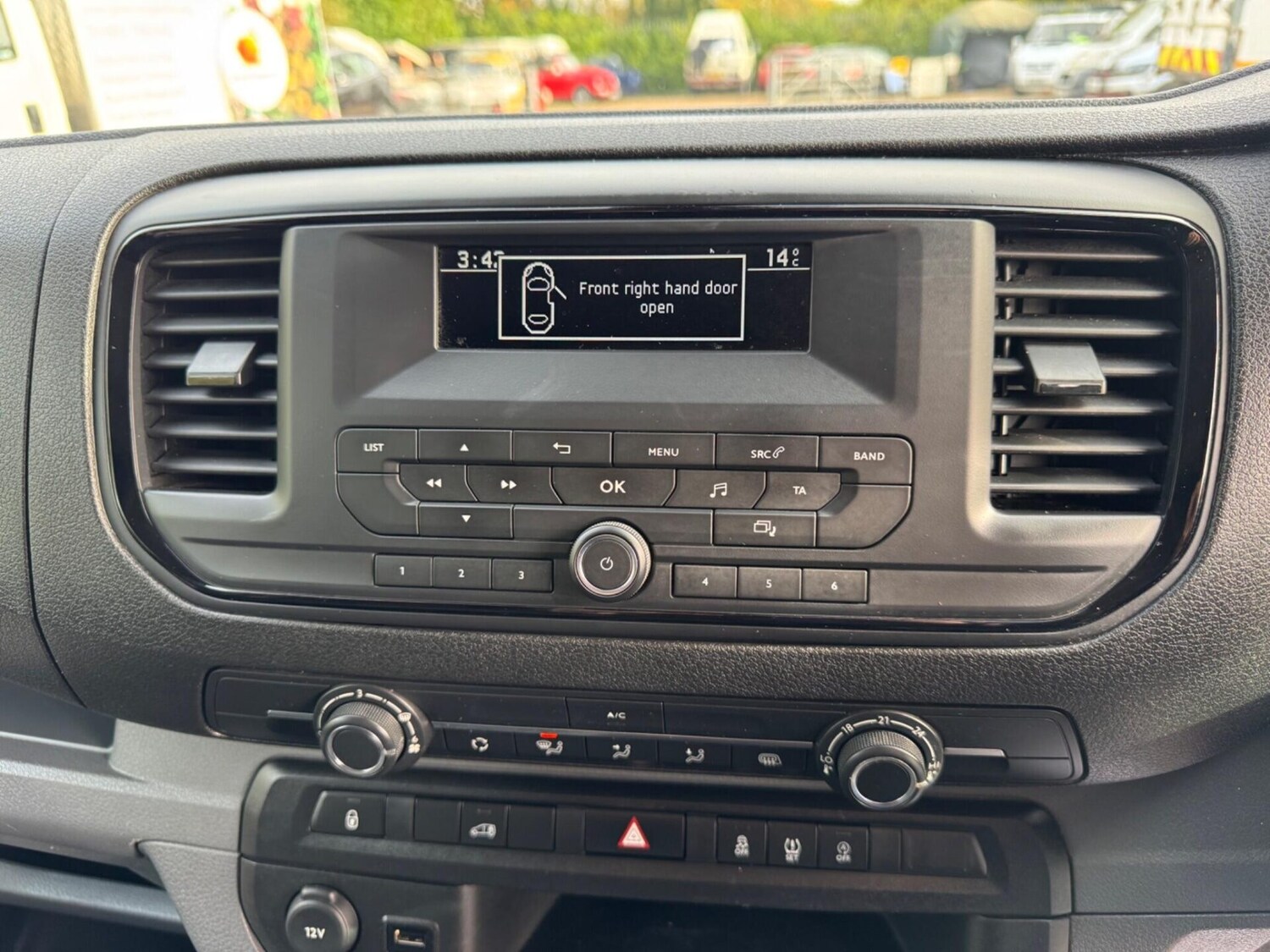 Used Toyota ProAce 2019 for sale - 76413845: Photo 51