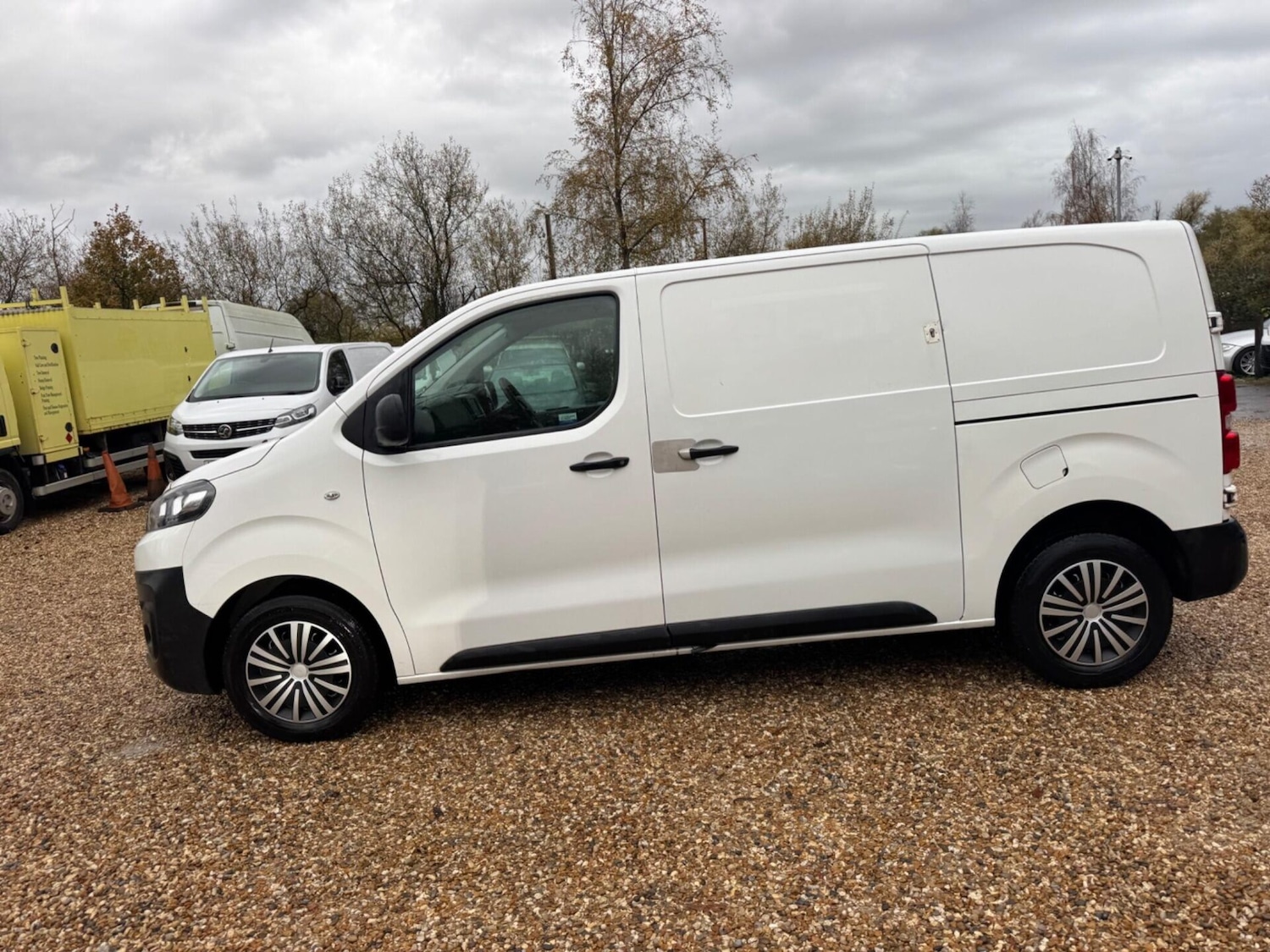 Used Citroen Dispatch 2019 for sale - 76581302: Photo 14