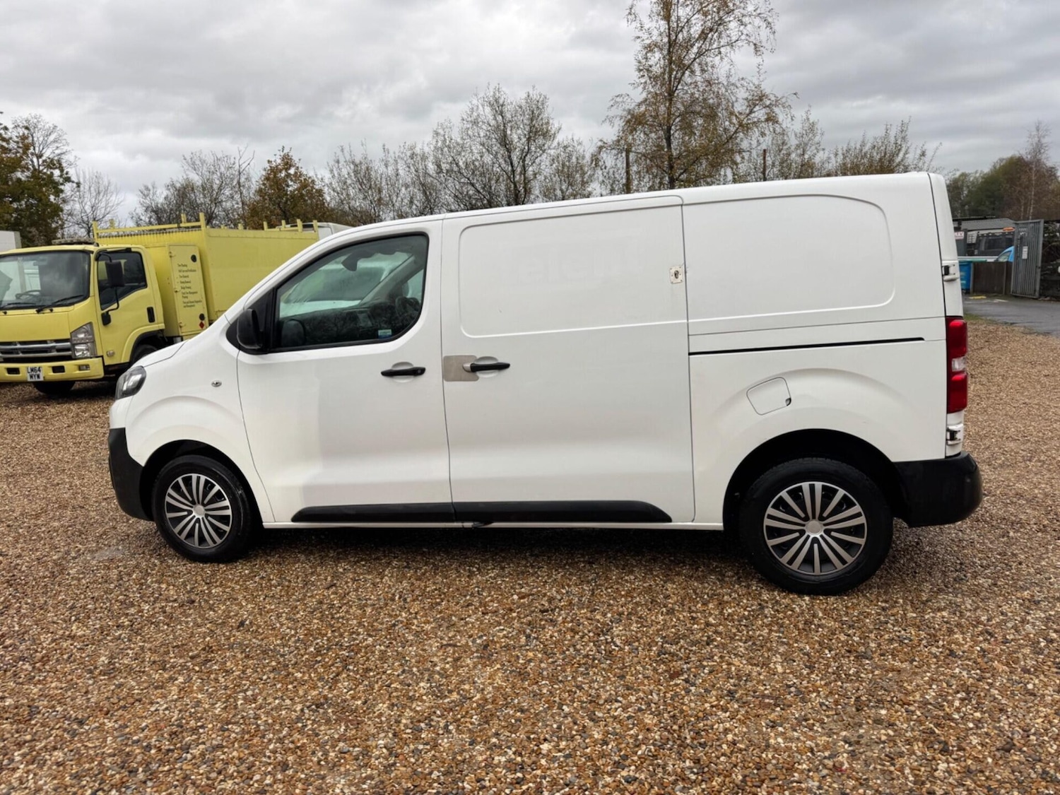 Used Citroen Dispatch 2019 for sale - 76581302: Photo 17