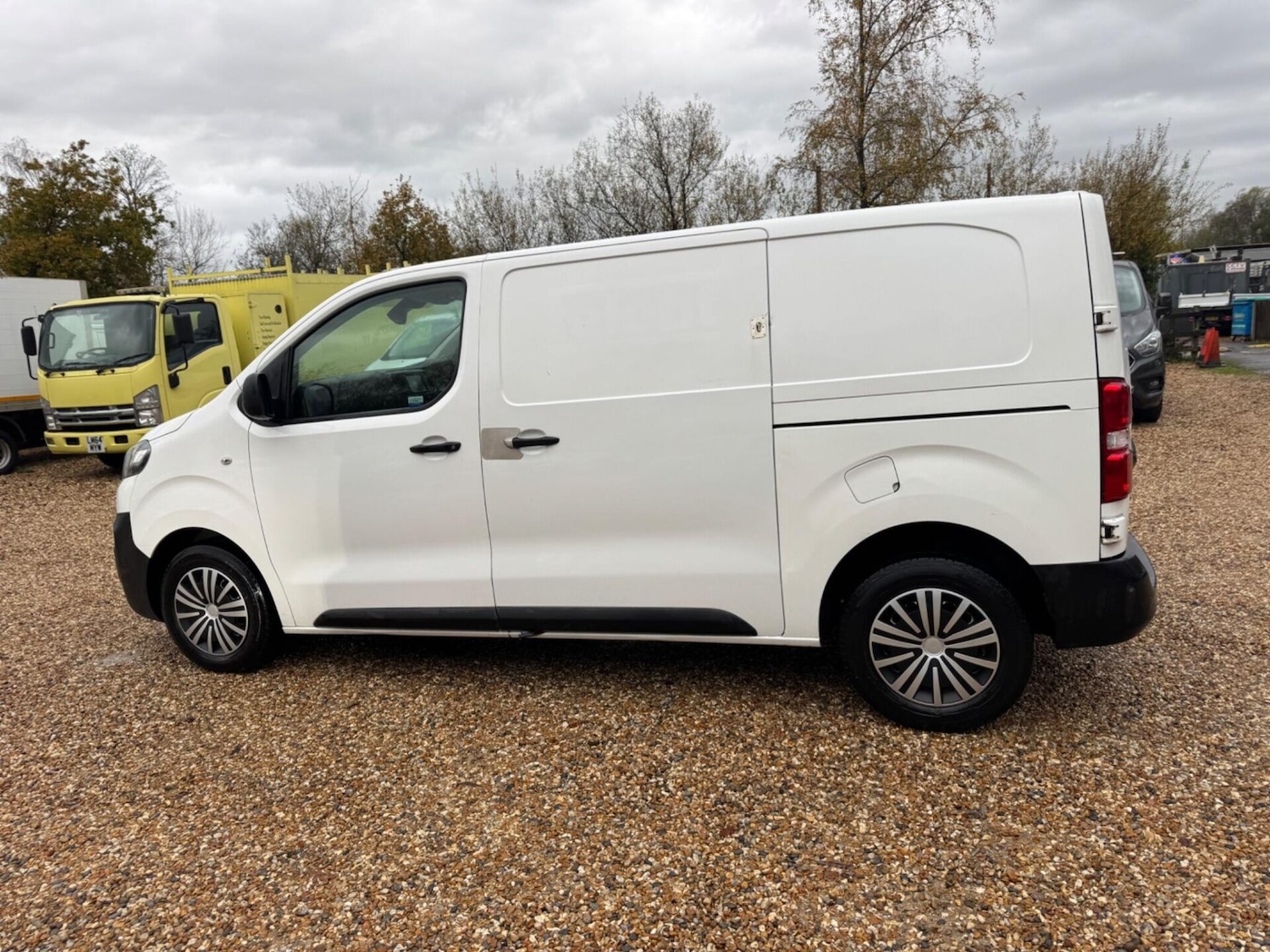 Used Citroen Dispatch 2019 for sale - 76581302: Photo 22