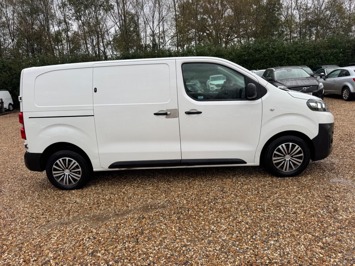 Used Citroen Dispatch 2019 for sale - 76581302: Photo 27