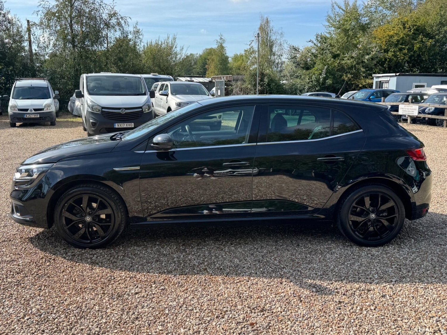 Used Renault Megane 2017 for sale - 76416350: Photo 10