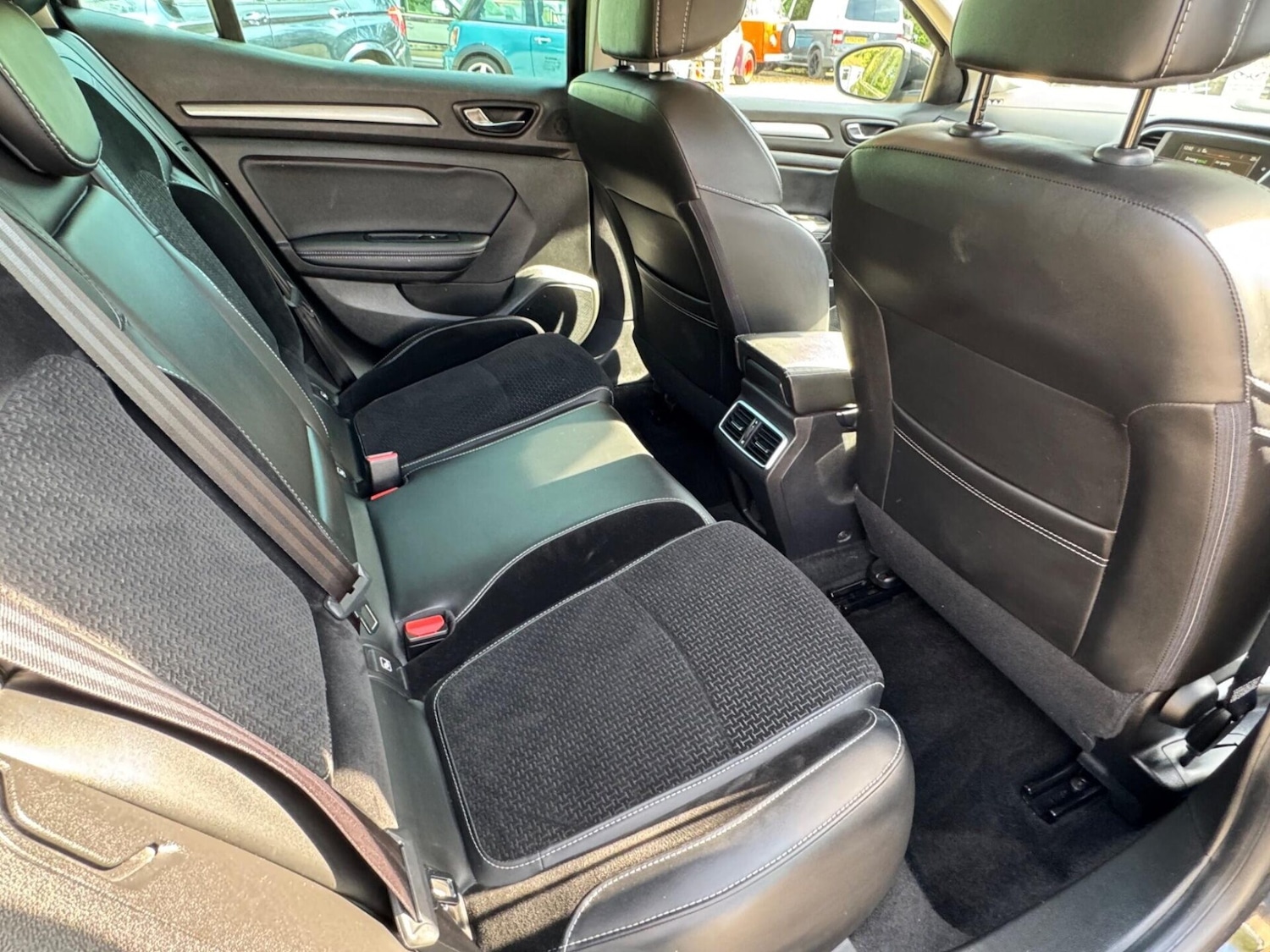 Used Renault Megane 2017 for sale - 76416350: Photo 26