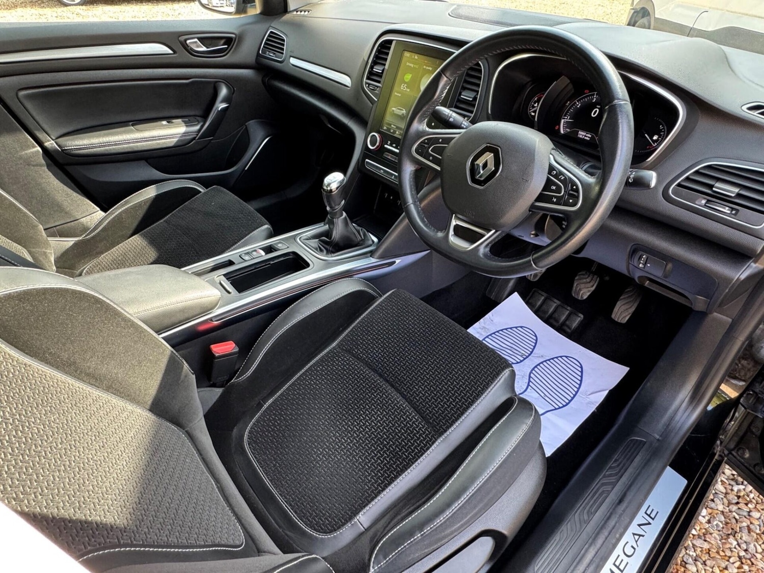 Used Renault Megane 2017 for sale - 76416350: Photo 3