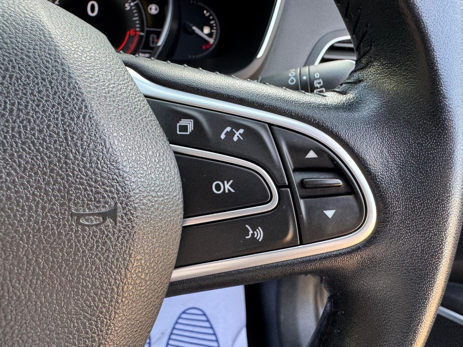 Used Renault Megane 2017 for sale - 76416350: Photo 32