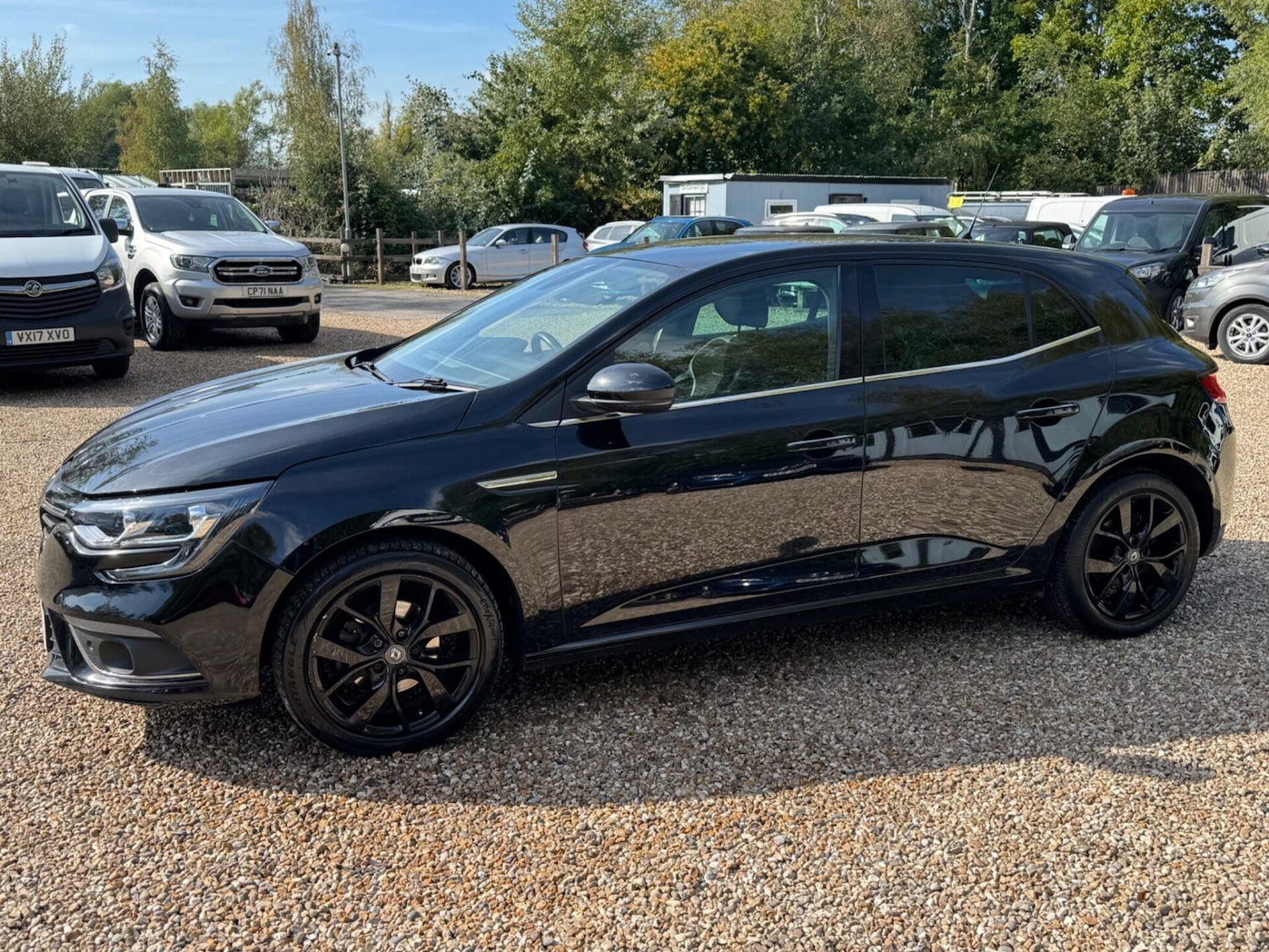 Used Renault Megane 2017 for sale - 76416350: Photo 8