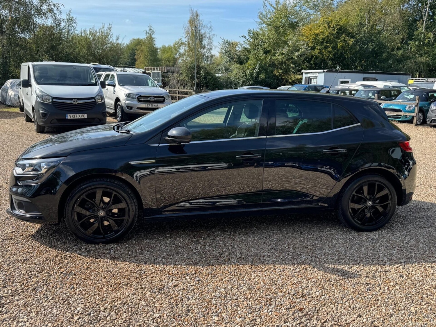 Used Renault Megane 2017 for sale - 76416350: Photo 9