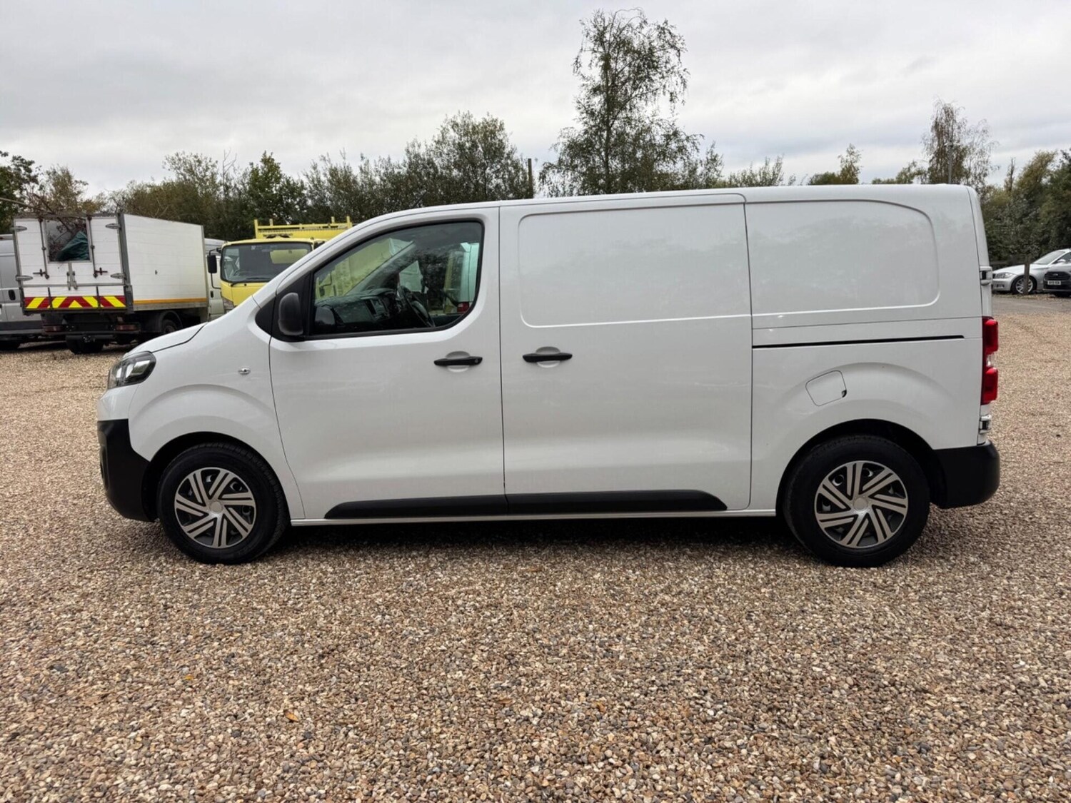 Used Citroen Dispatch 2022 for sale - 76287065: Photo 16