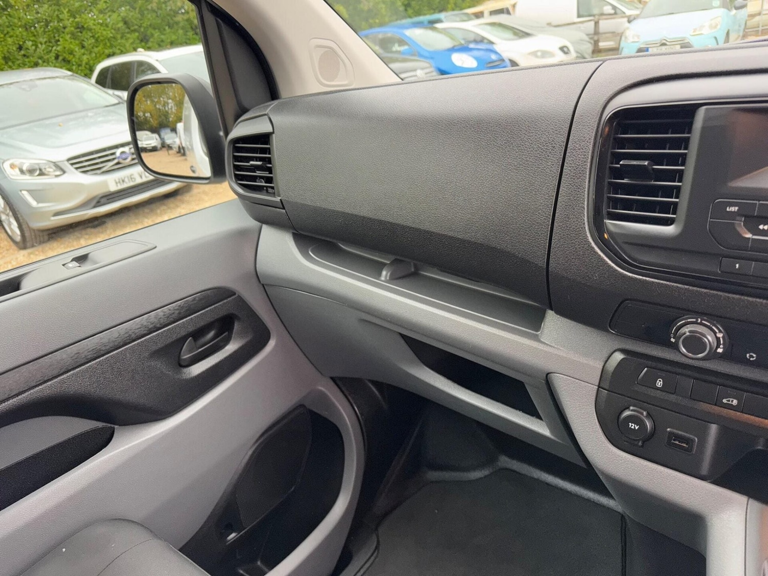 Used Citroen Dispatch 2022 for sale - 76287065: Photo 51