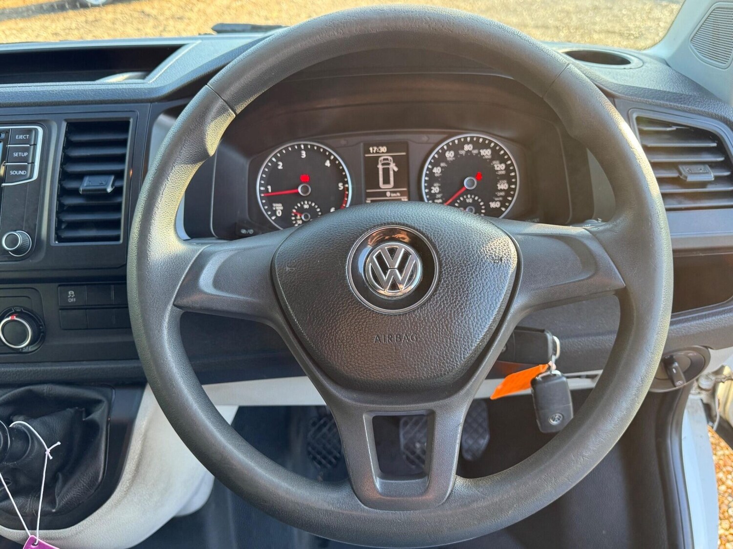 Used Volkswagen Transporter 2019 for sale - 76909338: Photo 60