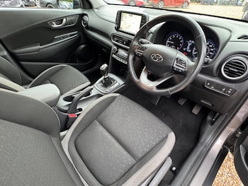 Used Hyundai KONA 2018 for sale - 76542945: Photo