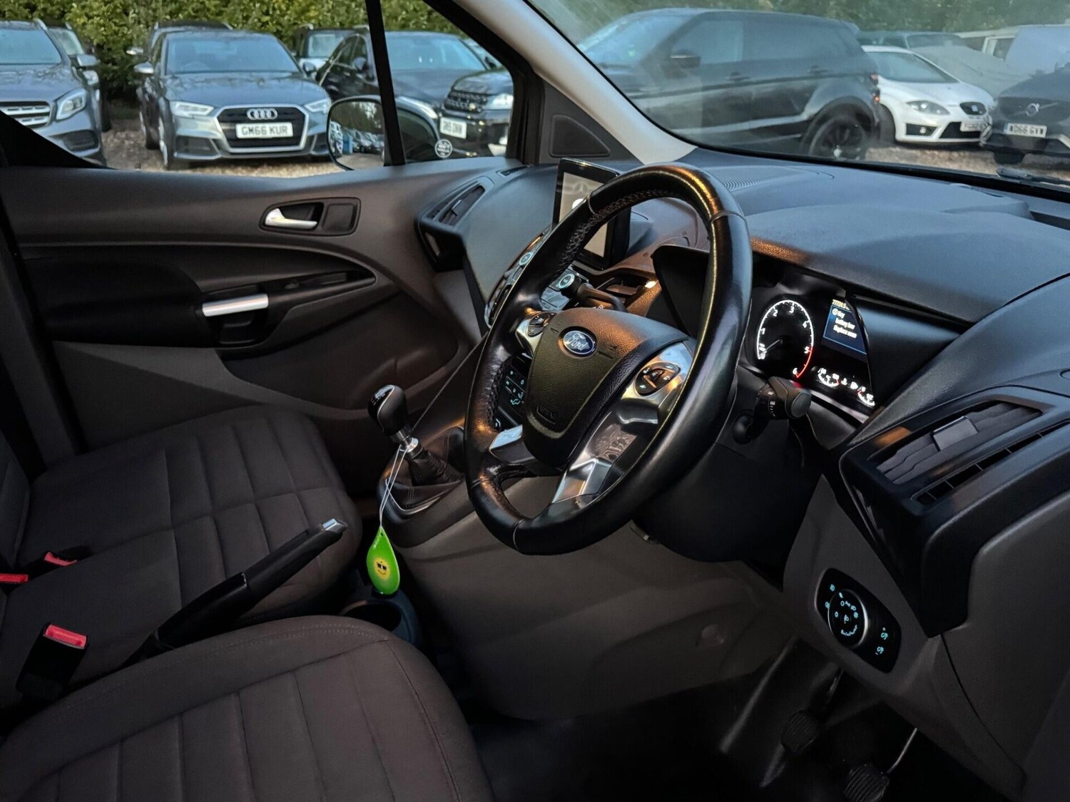 Used Ford Transit Connect 2020 for sale - 77129015: Photo 42