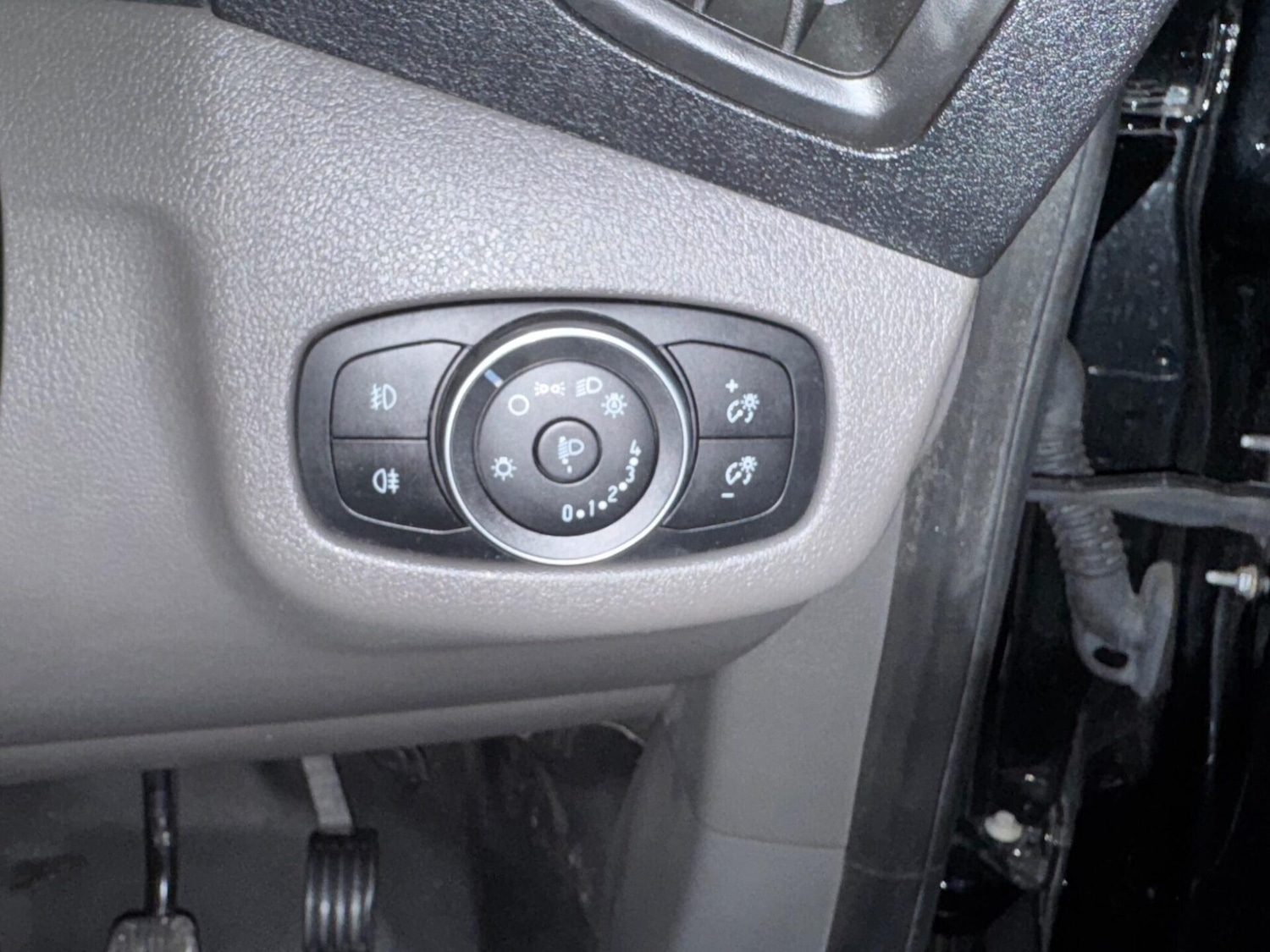 Used Ford Transit Connect 2020 for sale - 77129015: Photo 43