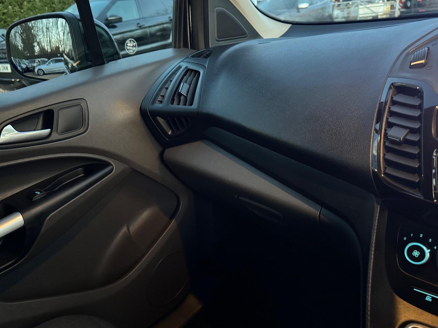 Used Ford Transit Connect 2020 for sale - 77129015: Photo 51