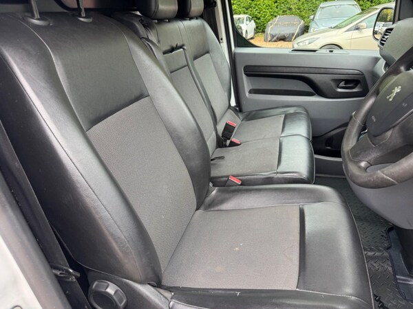 Used Peugeot Expert 2018 for sale - 76301203: Photo 40