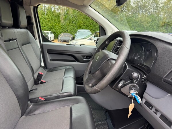 Used Peugeot Expert 2018 for sale - 76301203: Photo 42