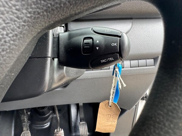Used Peugeot Expert 2018 for sale - 76301203: Photo 46
