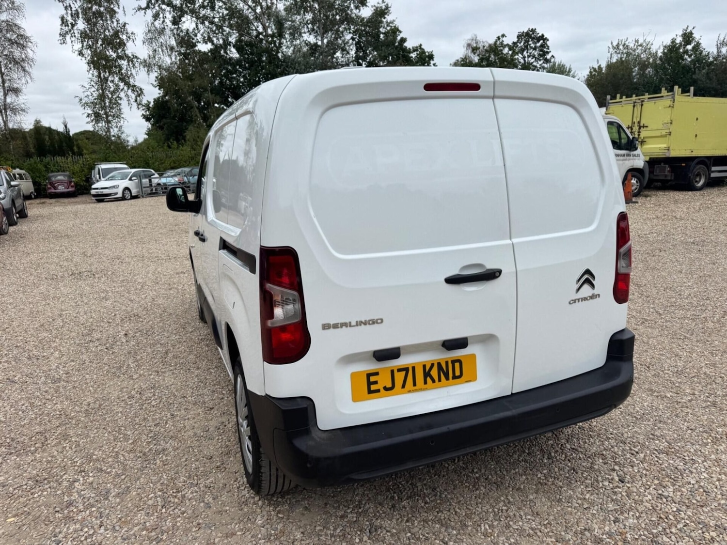 Vehicle 21