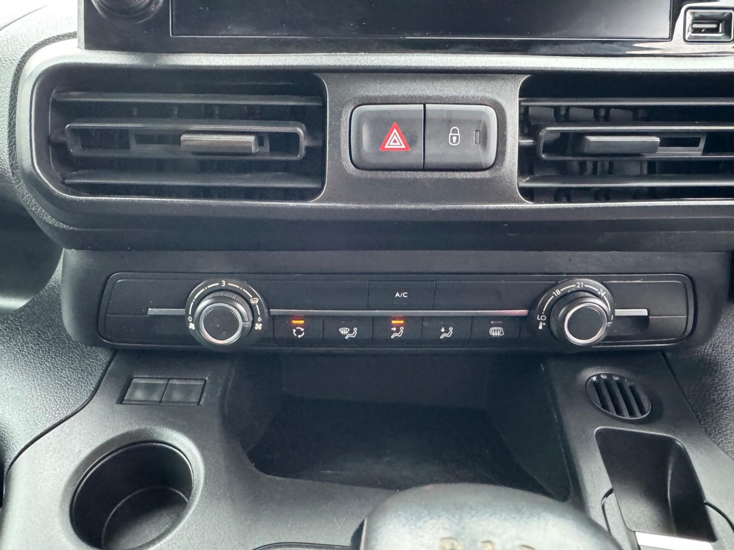 Used Vauxhall Combo 2022 for sale - 77641815: Photo 38