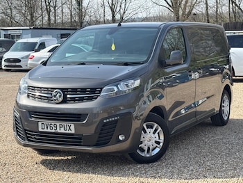 Vauxhall Vivaro feature image
