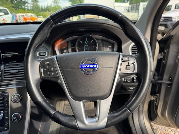Used Volvo XC60 2014 for sale - 75638402: Photo 28
