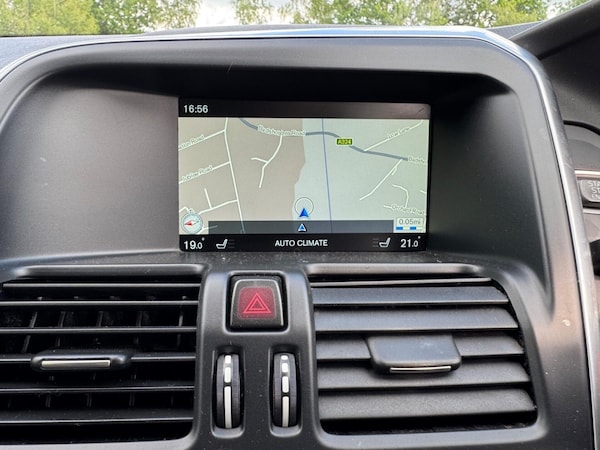 Used Volvo XC60 2014 for sale - 75638402: Photo 35