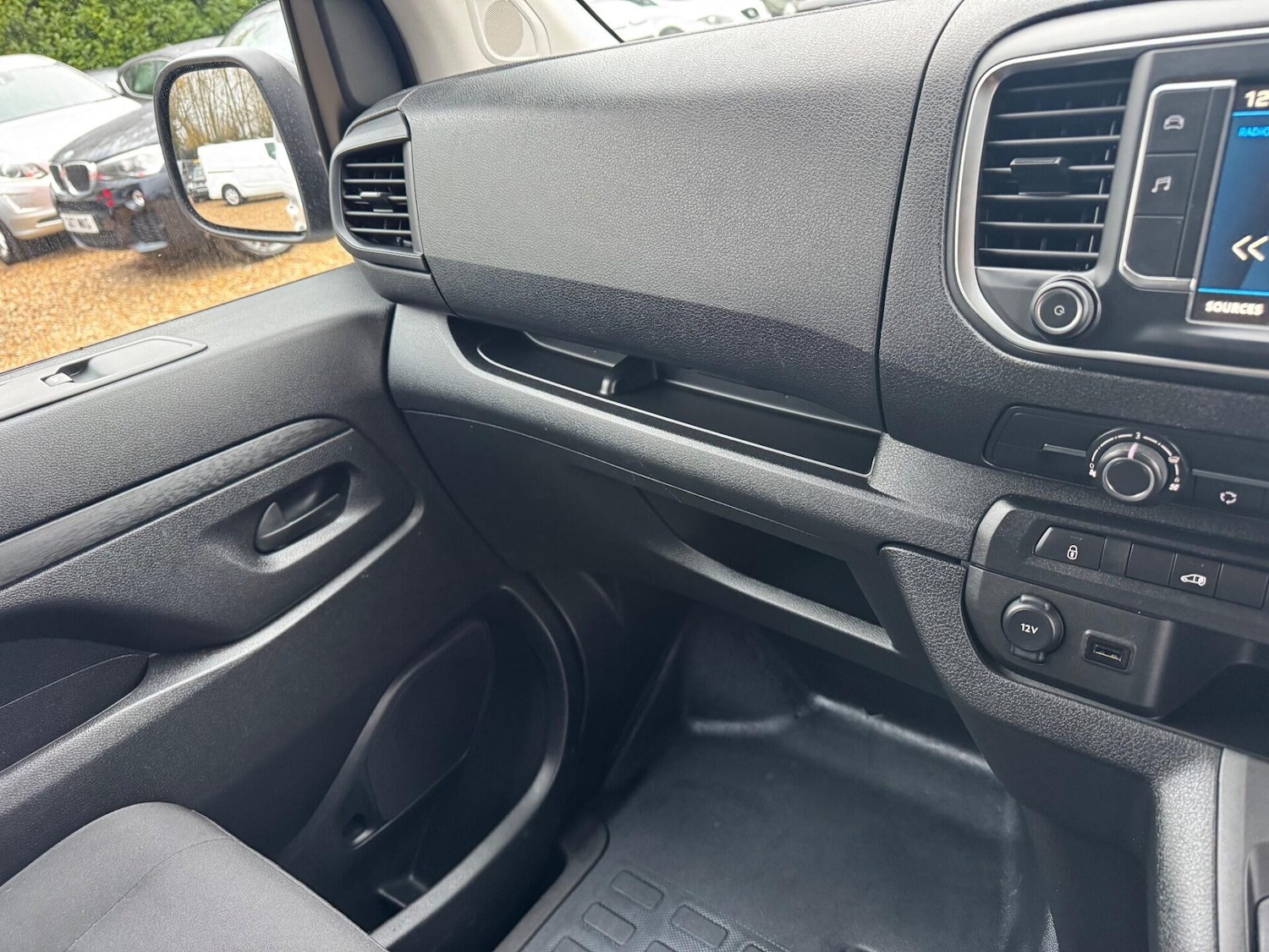 Used Peugeot Expert 2023 for sale - 76922797: Photo 50