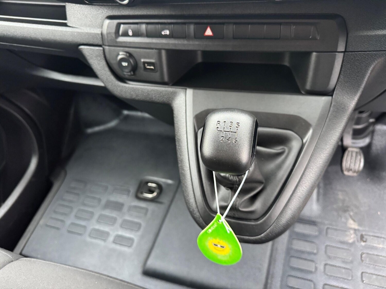 Used Peugeot Expert 2023 for sale - 76922797: Photo 51