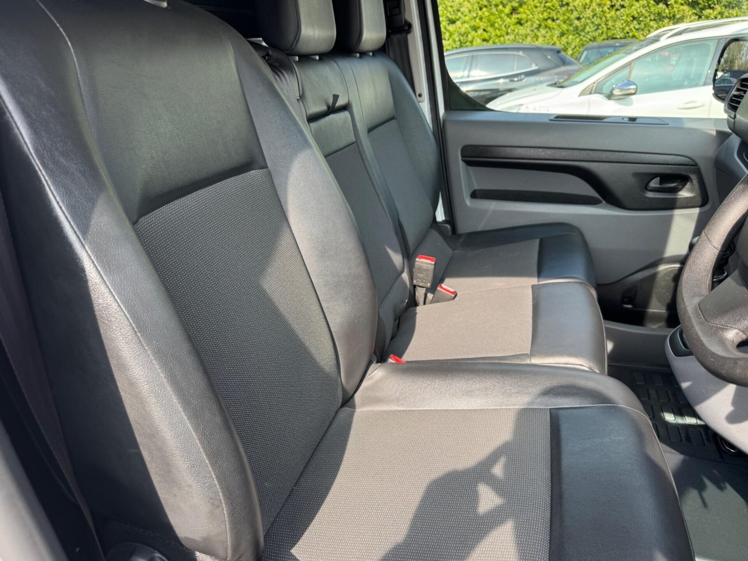 Used Peugeot Expert 2021 for sale - 77985025: Photo 37