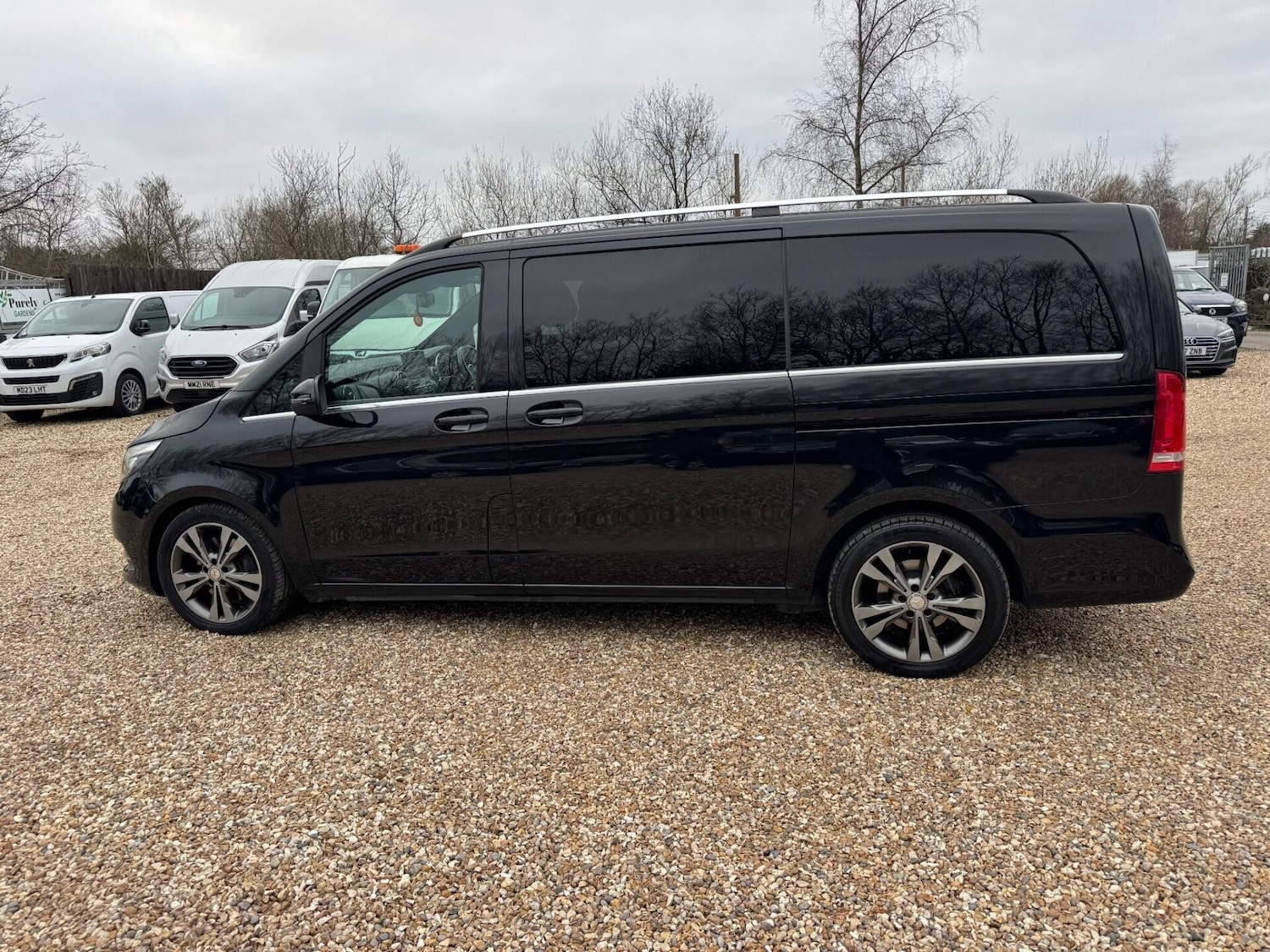 Used Mercedes-Benz V-Class 2017 for sale - 77062164: Photo 17